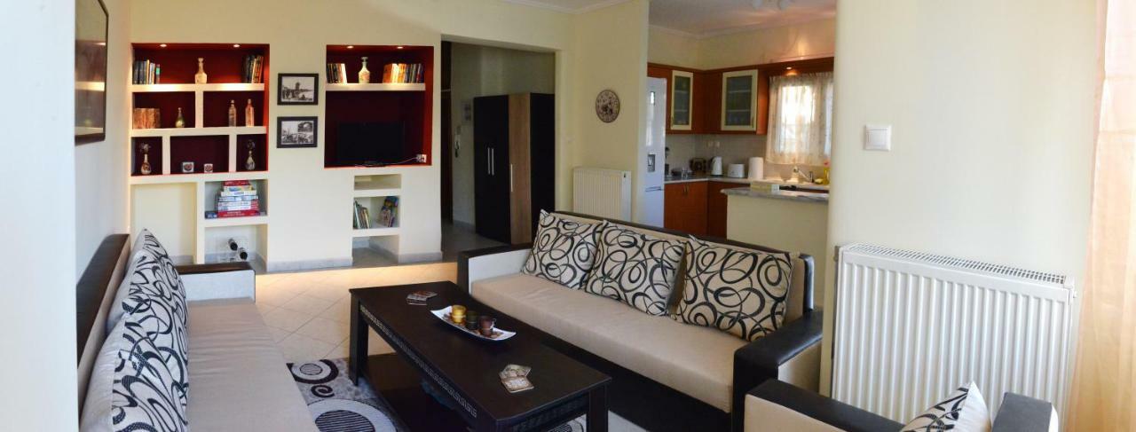Thesshouse Pefka Fk Apartment Tesalonika Bagian luar foto